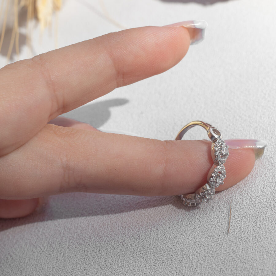 טבעת עיניים2