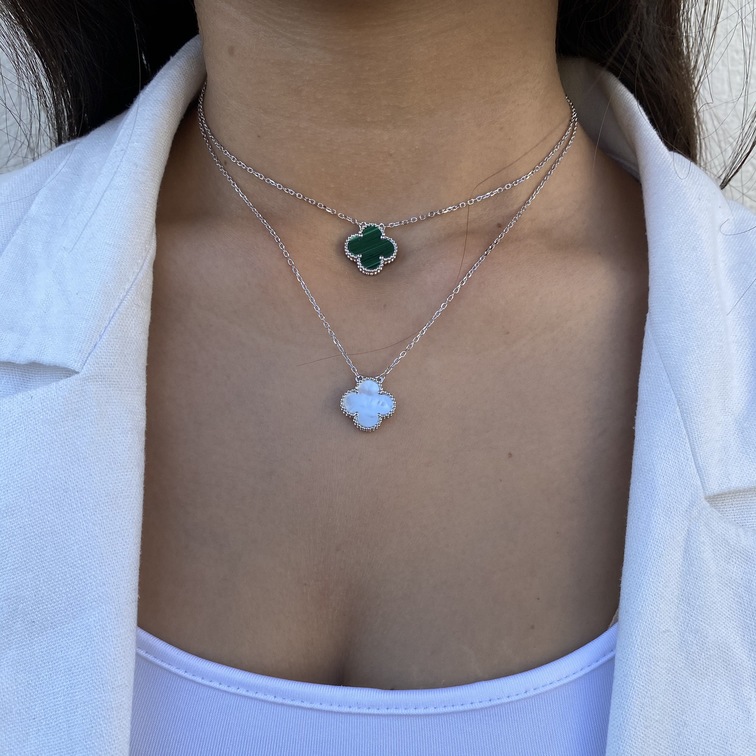 שרשרת כסף תלתן