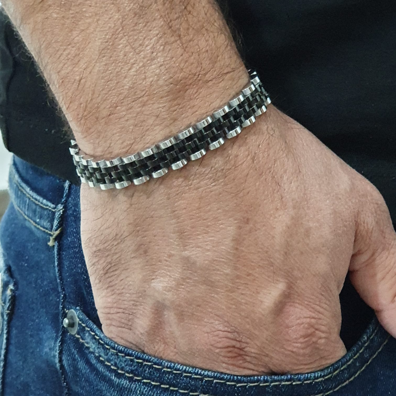 צמיד דיוויס שחור וכסף