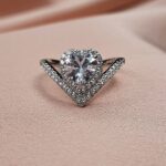 טבעת וי עם לב 1