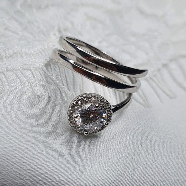 טבעת כסף מסולסלת עם אבן 5 E1626007088269