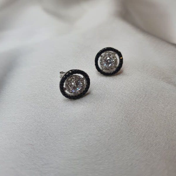 עגילי כסף סוליטר שחור 1 Rotated