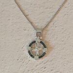 שרשרת כסף מצפן