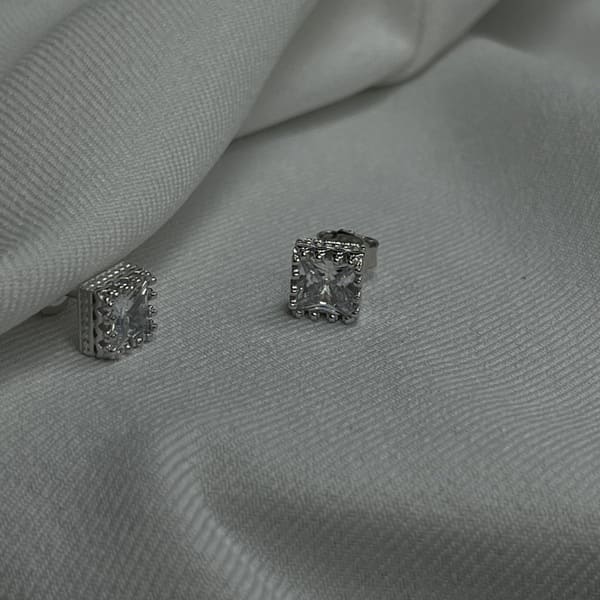 עגילים כסף סוליטר ריבוע 2