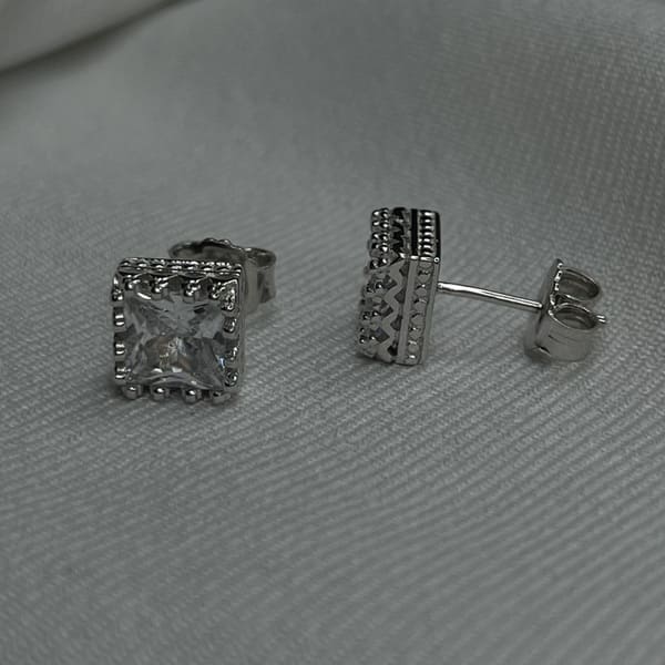 עגילים כסף סוליטר ריבוע