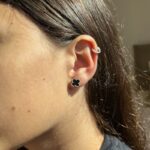 עגיל צמוד פרח שחור