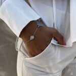 צמיד כסף טיפה שיבוץ לבן