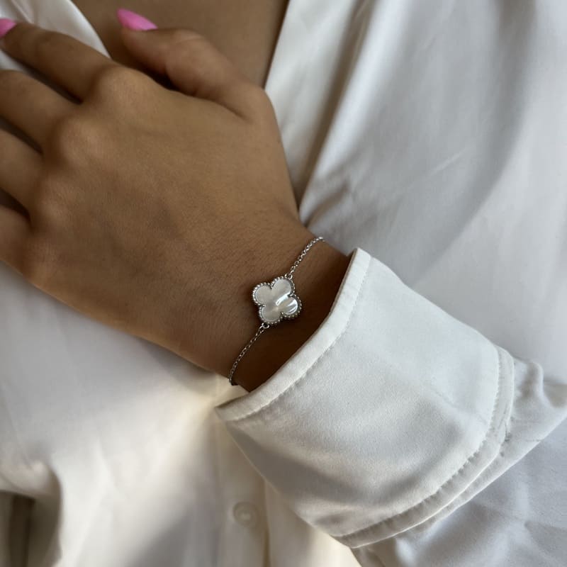 צמיד כסף תלתן לבן