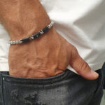 צמיד לולאות לגבר בעל 3 פלטות קטנות