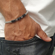 צמיד לולאות לגבר בעל 3 פלטות קטנות