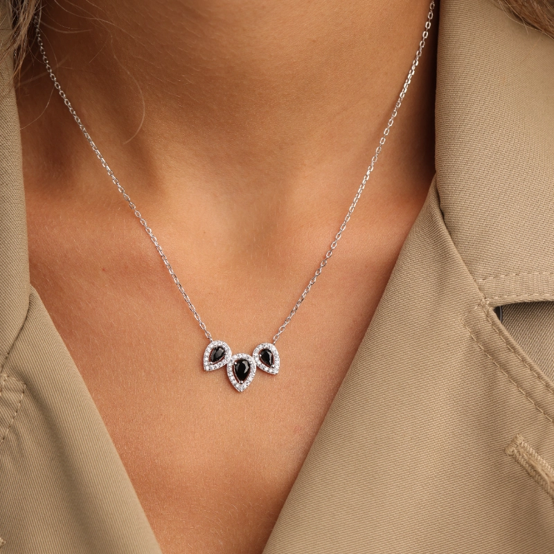 1133 3(2)silver Necklaces