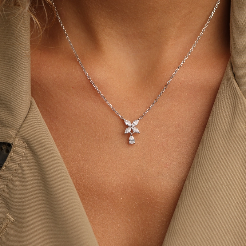 1189(2)silver Necklaces